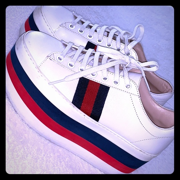 Gucci Shoes - Beautiful Gucci sneaker 😍⭐️
